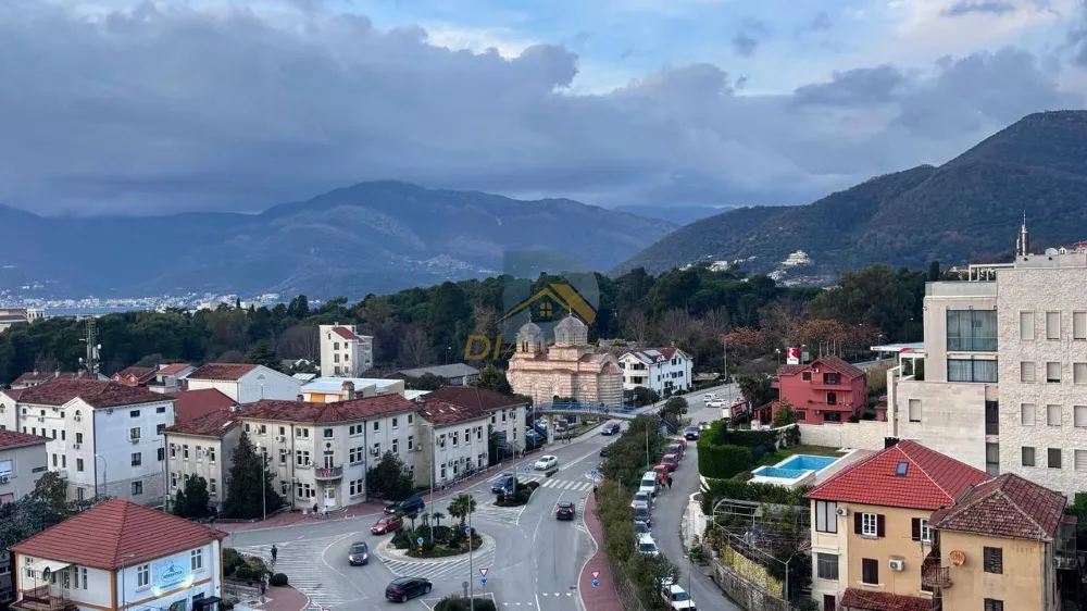 Stan sa jednom spavaćom sobom za izdavanje | Centar, Tivat