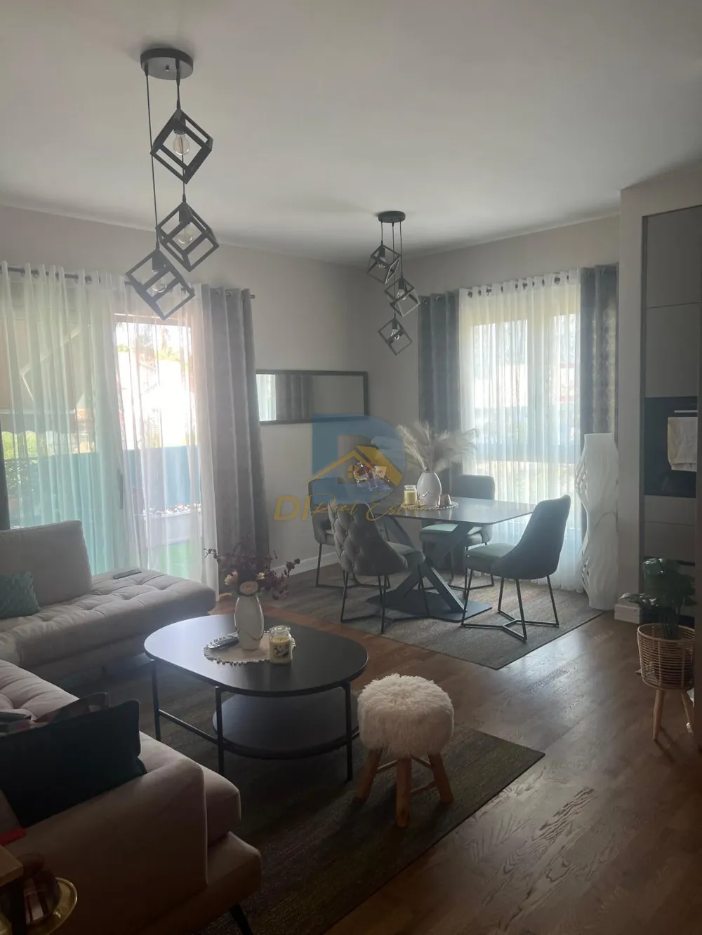 Stan sa dvije spavaće sobe na prodaju | Mrcevac, Tivat