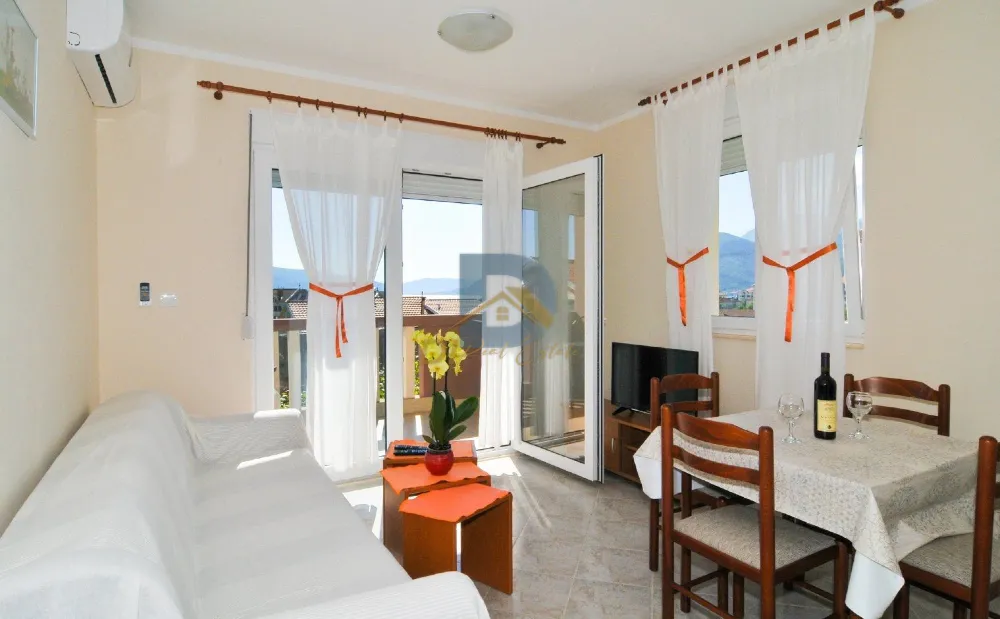 Kiralık 1+1 Daire | Seljanovo, Tivat