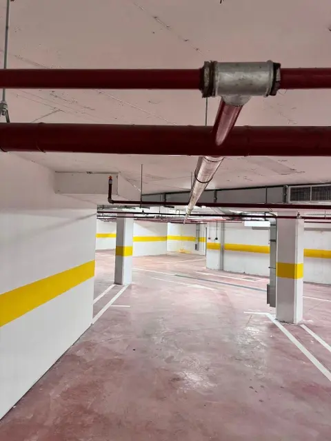 For Sale Garage Central Point