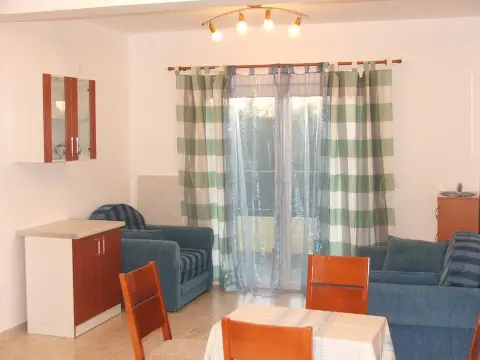 One Bedroom Apartment